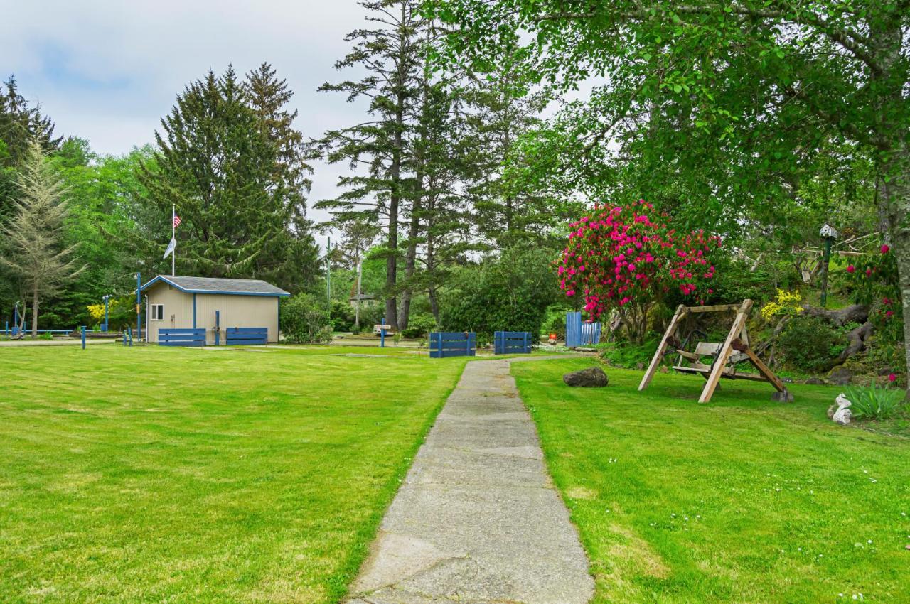 Long Beach Camping Resort Studio Cabin 5 Oceanview Bagian luar foto