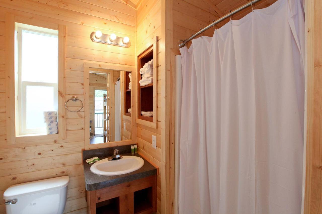 Long Beach Camping Resort Studio Cabin 5 Oceanview Bagian luar foto